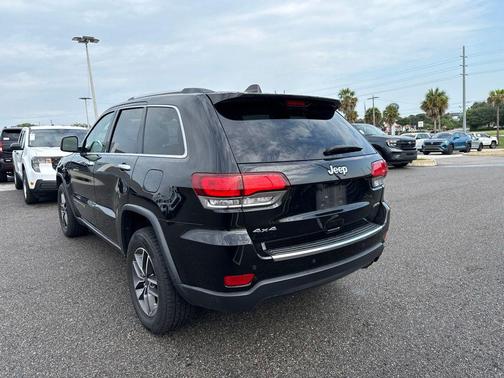 Diamond Black Crystal Pearlcoat 2021 Jeep Grand Cherokee Limited