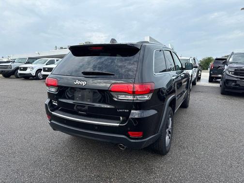 Diamond Black Crystal Pearlcoat 2021 Jeep Grand Cherokee Limited