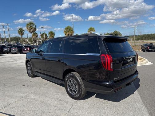 2025 Ford Expedition Max Active 4x2