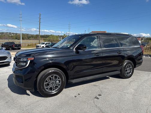 2025 Ford Expedition Max Active 4x2