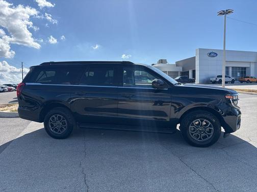 2025 Ford Expedition Max Active 4x2