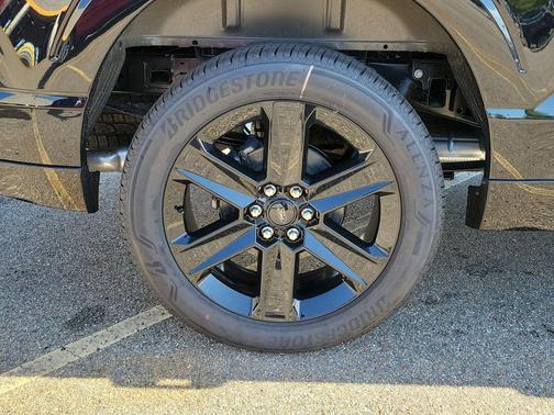 Agate Black Metallic 2026 Ford F-150 STX