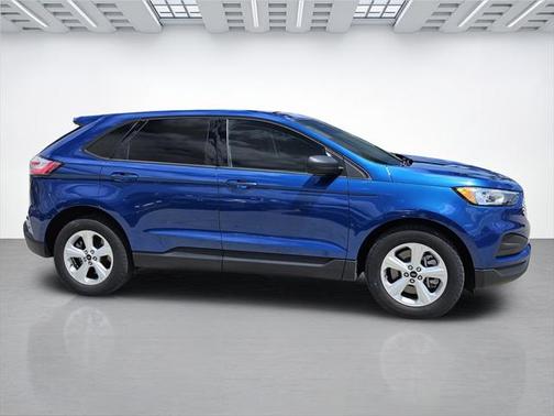 2023 Ford Edge SE