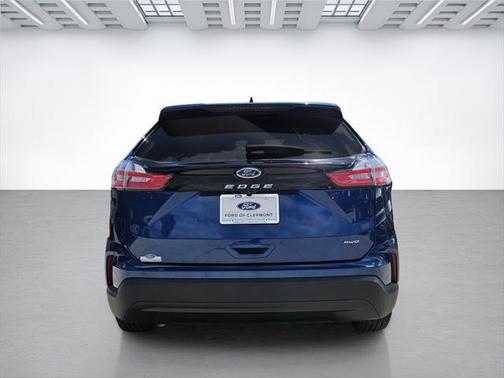 2023 Ford Edge SE