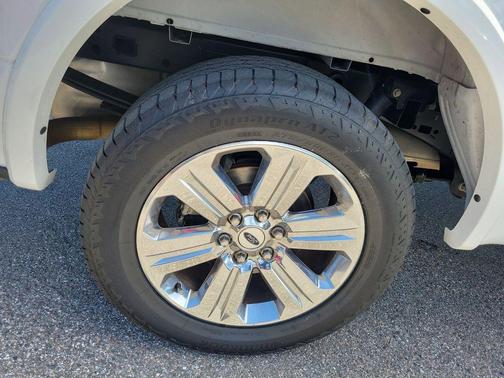 Star White Metallic Tri-Coat 2020 Ford F-150 Lariat
