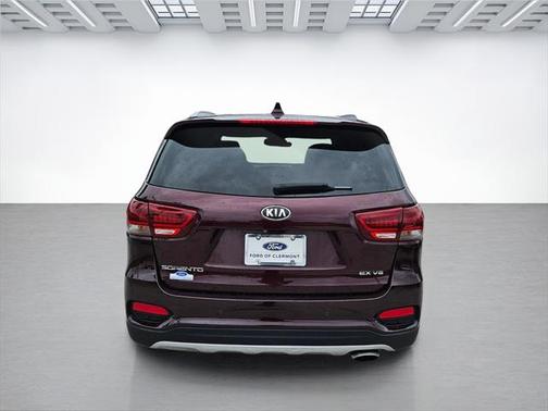 2019 Kia Sorento EX