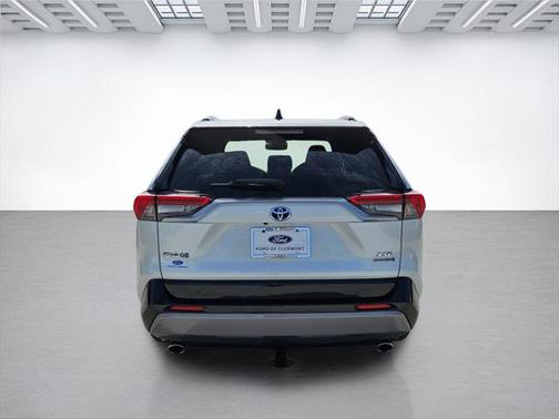 2020 Toyota RAV4 Hybrid SE