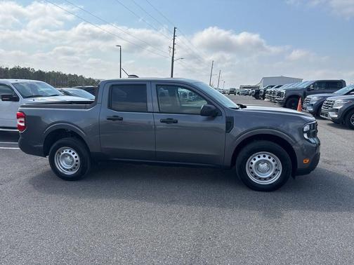CARBONIZED GRAY METALLIC 2025 Ford Maverick XL