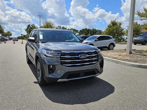 2025 Ford Explorer Active