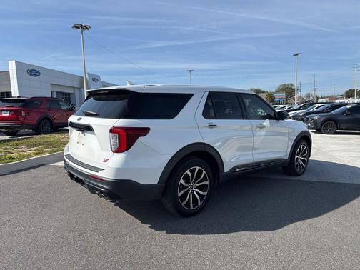 2021 Ford Explorer ST