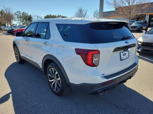 2021 Ford Explorer ST