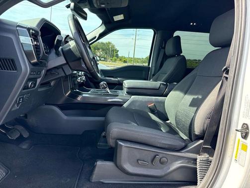 OXFORD WHITE 2023 Ford F-150 XLT