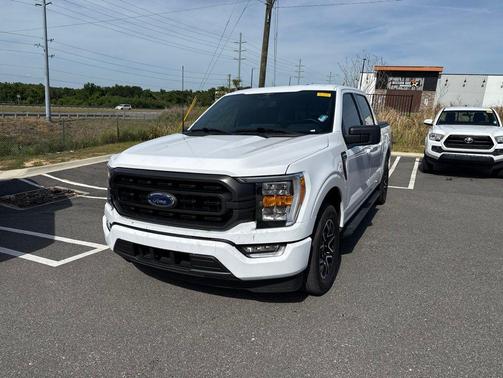 OXFORD WHITE 2023 Ford F-150 XLT