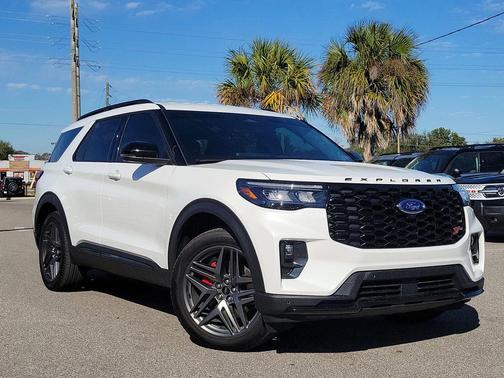 2025 Ford Explorer ST