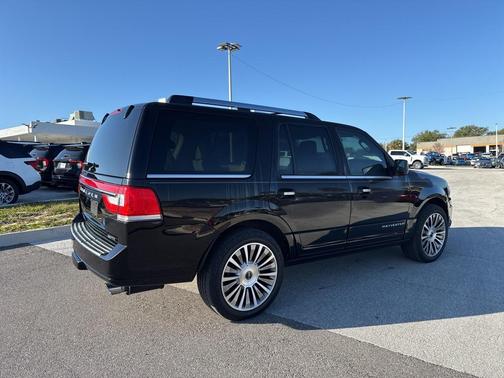 2016 Lincoln Navigator Select