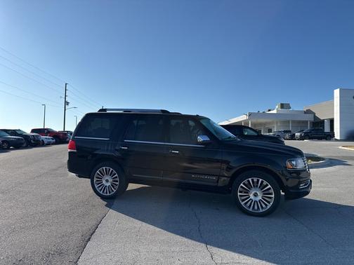 2016 Lincoln Navigator Select