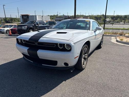White Knuckle Clearcoat 2021 Dodge Challenger SXT