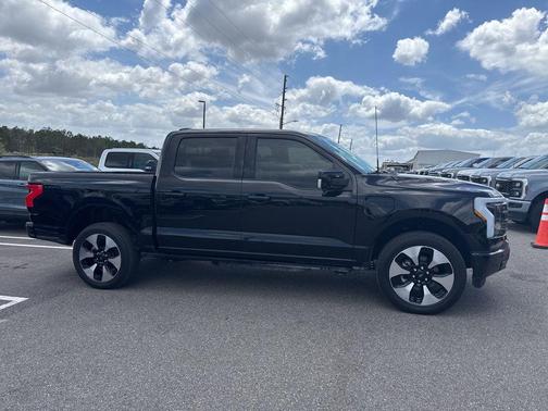 AGATE BLACK METALLIC 2023 Ford F-150 Lightning Platinum