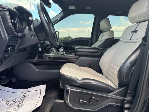 AGATE BLACK METALLIC 2023 Ford F-150 Lightning Platinum