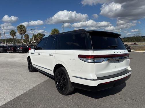 2023 Lincoln Navigator Black Label