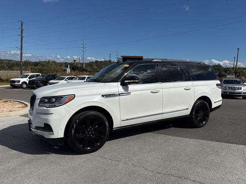 2023 Lincoln Navigator Black Label