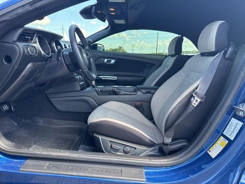 ATLAS BLUE METALLIC 2022 Ford Mustang EcoBoost