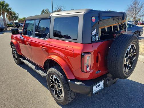 2023 Ford Bronco Outer Banks