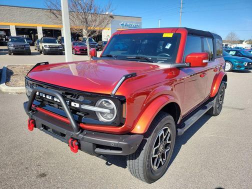 2023 Ford Bronco Outer Banks