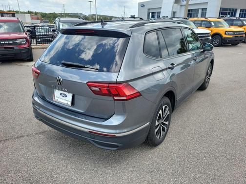 Platinum Gray Metallic 2023 Volkswagen Tiguan 2.0T S