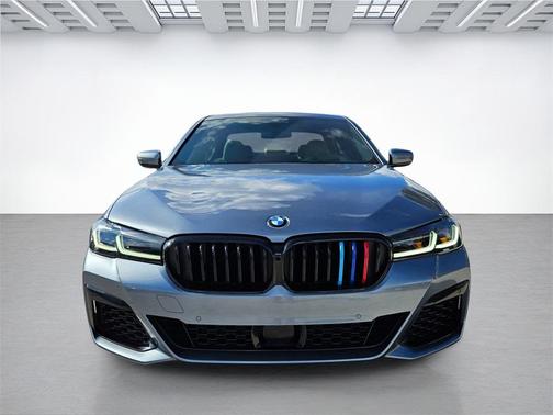 2022 BMW 540 i
