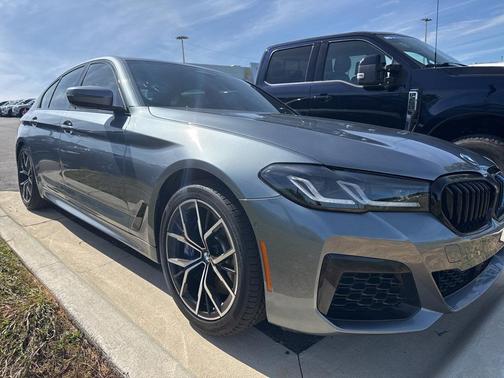 2022 BMW 540 i