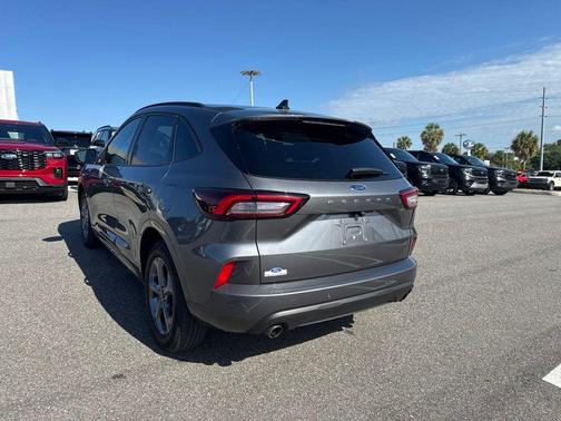 CARBONIZED GRAY METALLIC 2023 Ford Escape ST-Line