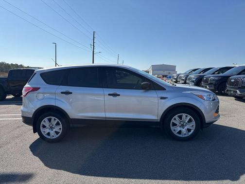 2016 Ford Escape S
