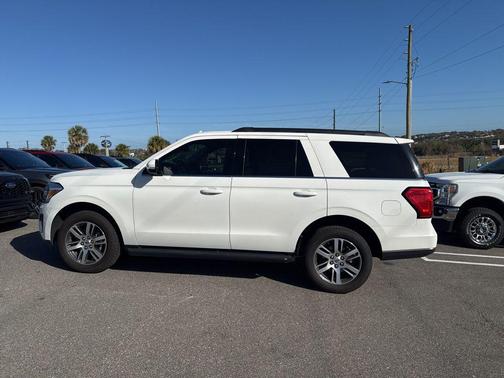 2024 Ford Expedition XLT