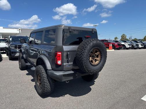 CARBONIZED GRAY METALLIC 2023 Ford Bronco Black Diamond