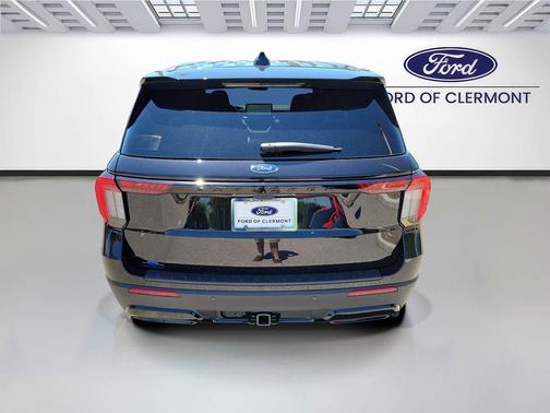 AGATE BLACK METALLIC 2026 Ford Explorer ST-Line
