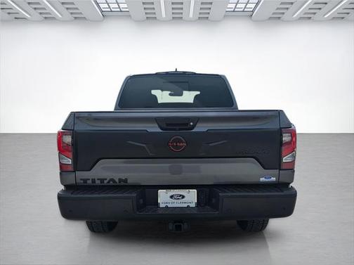 2024 Nissan Titan PRO-4X