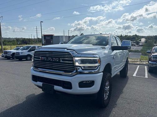 Bright White Clearcoat 2024 RAM 2500 Laramie Crew Cab 4x4 6'4' Box