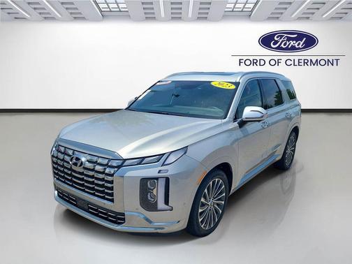 Typhoon Silver 2023 Hyundai PALISADE Calligraphy
