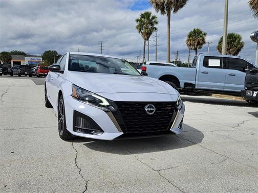 2024 Nissan Altima SR FWD