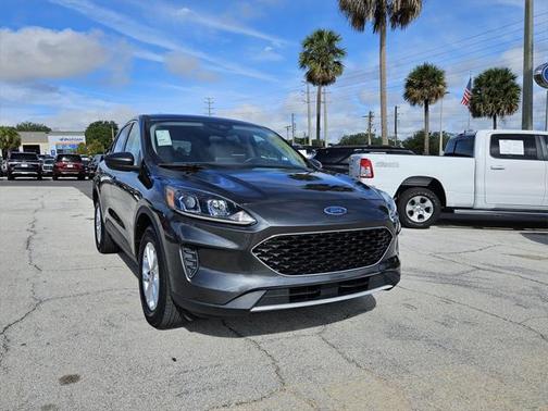 MAGNETIC METALLIC 2020 Ford Escape SE