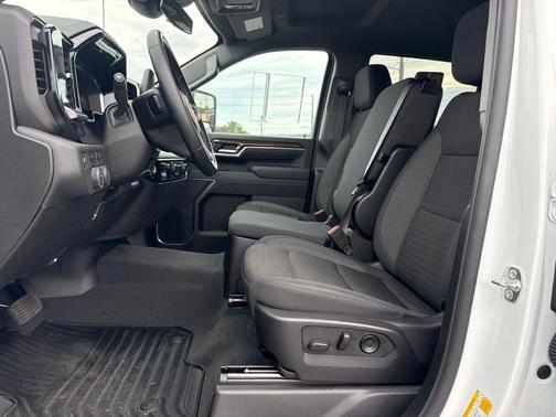 Summit White 2025 Chevrolet Silverado 2500 LT