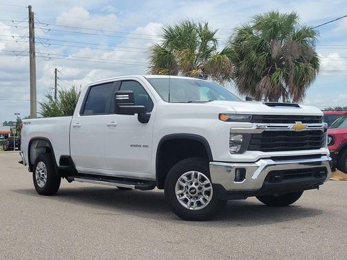 Summit White 2025 Chevrolet Silverado 2500 LT