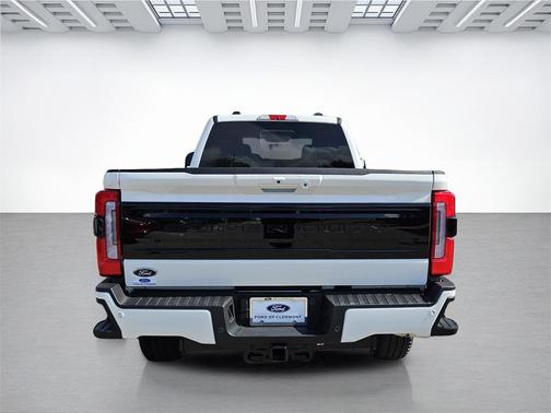 2025 Ford F-250 Platinum