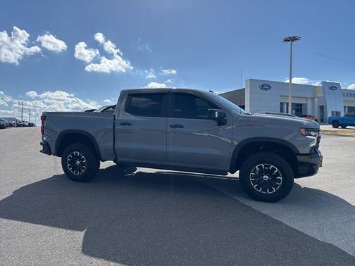 2025 Chevrolet Silverado 1500 ZR2