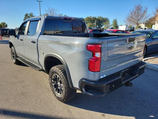 2025 Chevrolet Silverado 1500 ZR2