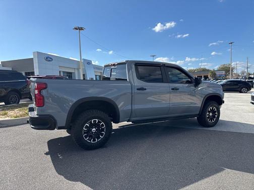 2025 Chevrolet Silverado 1500 ZR2