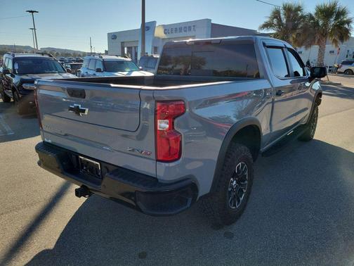 2025 Chevrolet Silverado 1500 ZR2