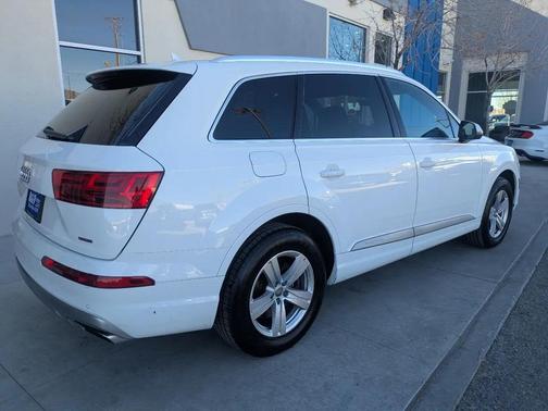 2018 Audi Q7 2.0T Premium Plus