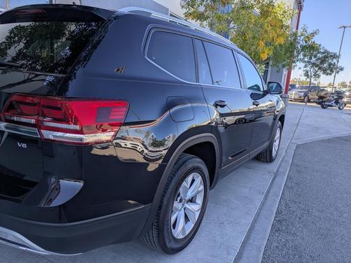 2018 Volkswagen Atlas V6 SE w/Technology